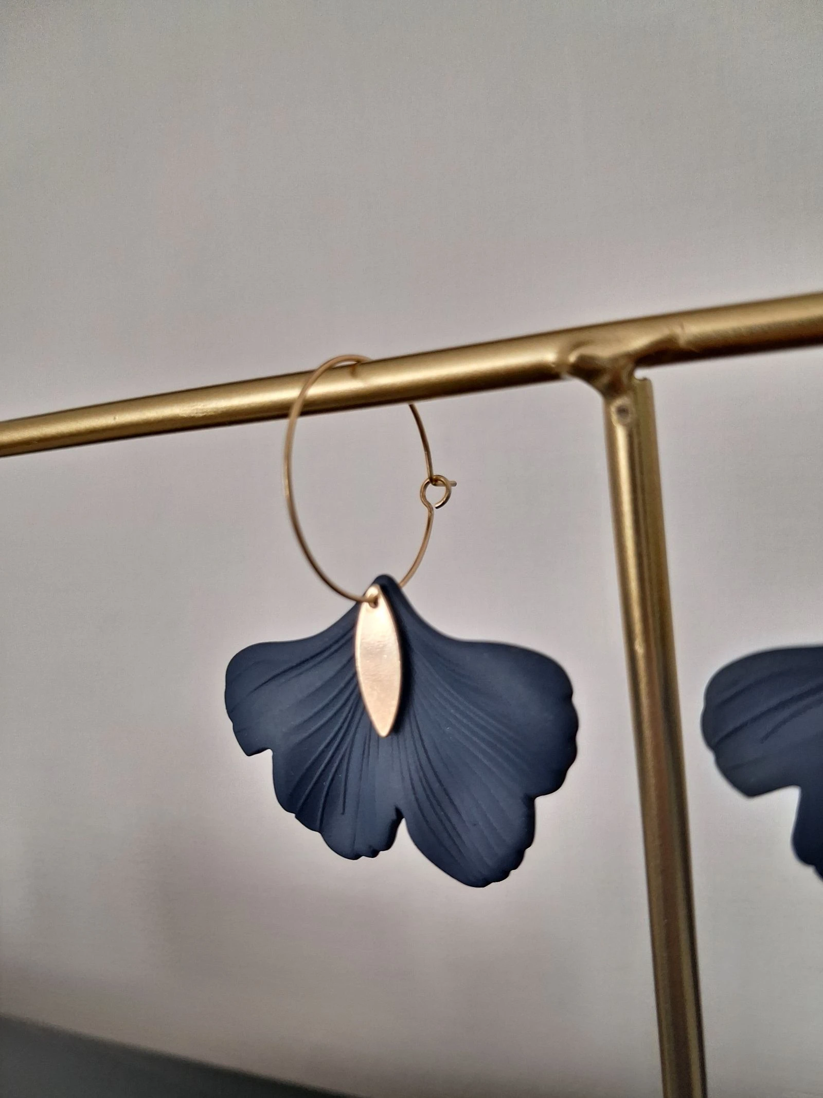 Pendientes grises – photo 3